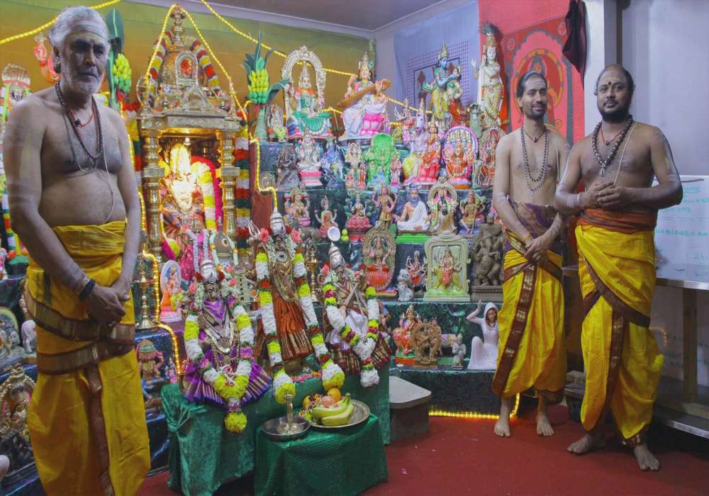 Happy Navratri 2024: Top 50 Wishes Messages, Greetings and Quotes